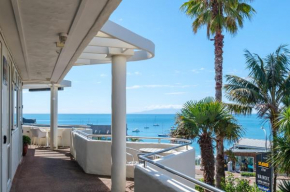 Apartment Oneroa Central with Sea Views